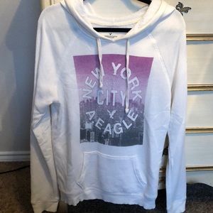 AMERICAN EAGLE New York City white sweatshirt